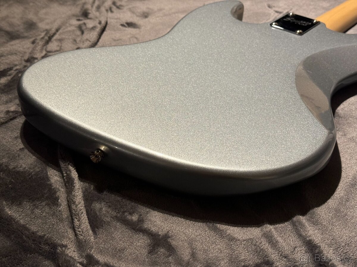 Squier Affinity Jazz Bass - 10