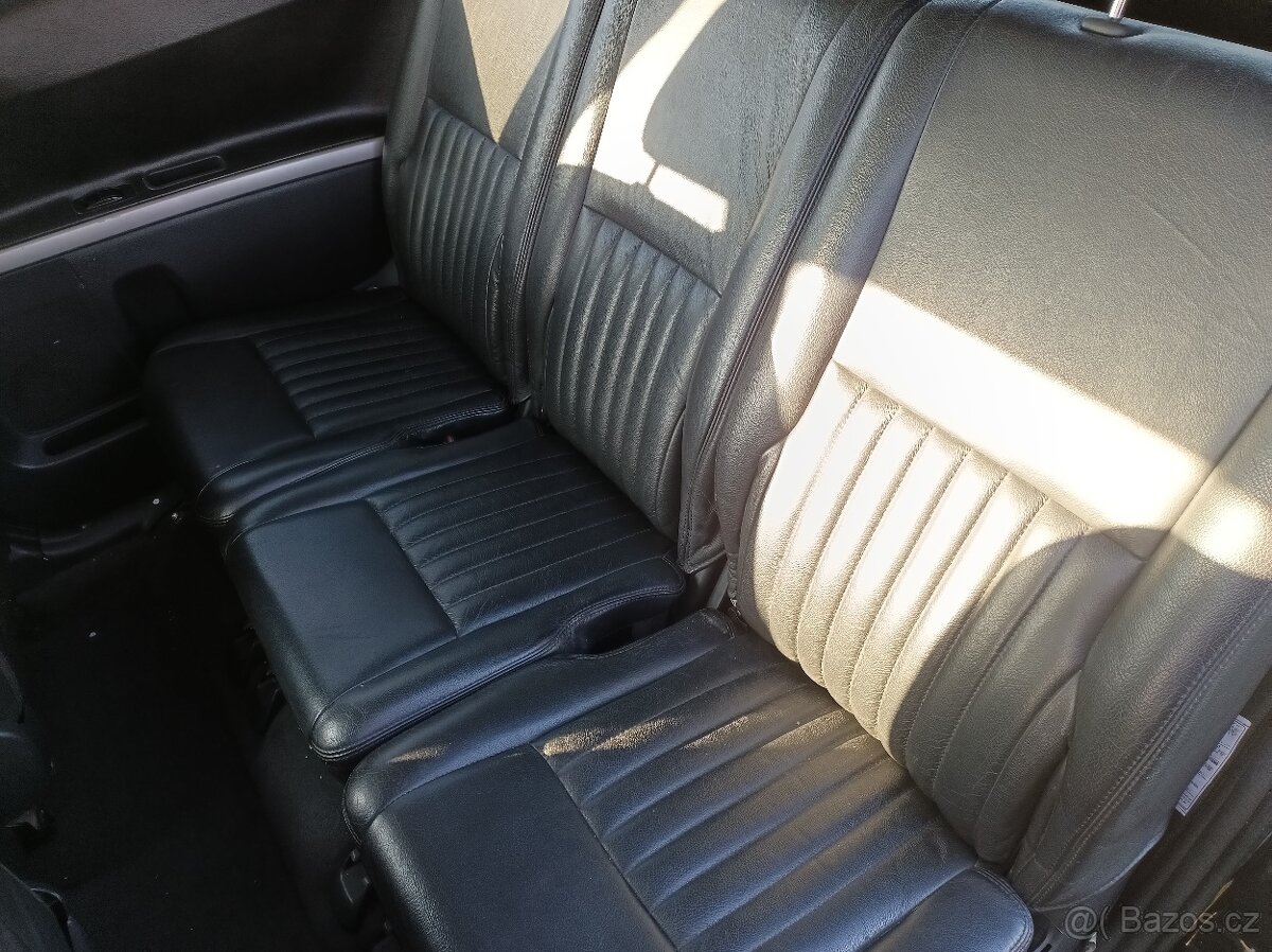 Toyota Corolla verso II - kožený interiér - 10