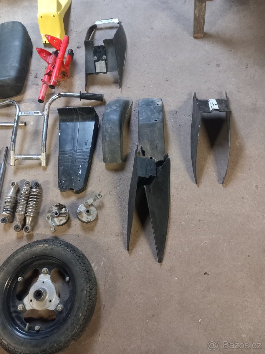 Moped Stella a Stella-Pento ruzne dily - 10