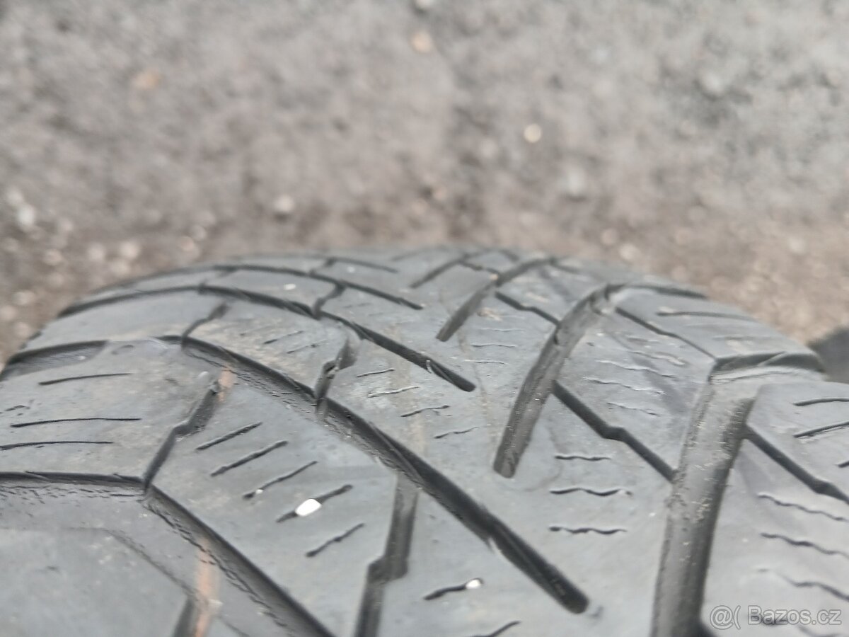 Prodám sadu Orig ALU kol VW 165/65R15 zimní - 10
