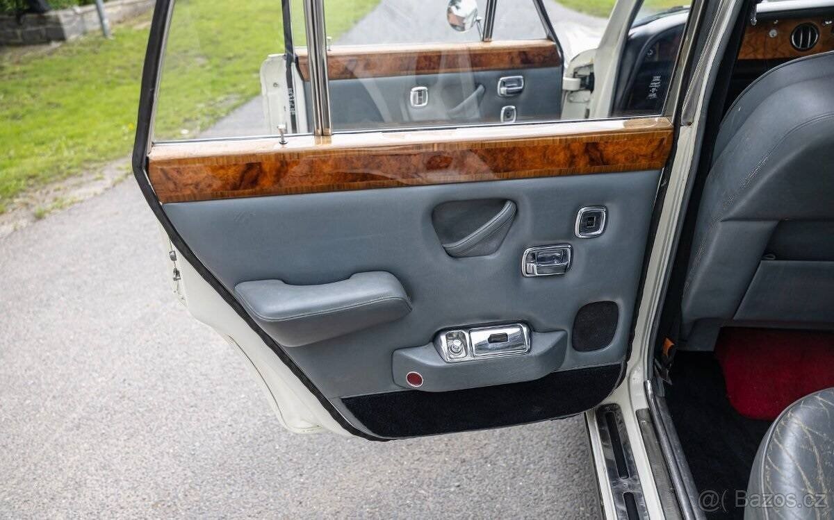 Rolls-Royce Silver Shadow - 10