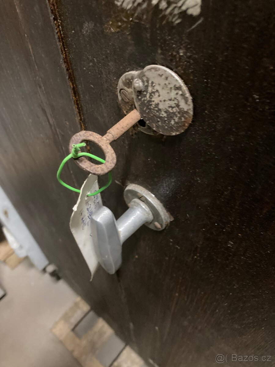 Trezor skříňový dvoudveřový za 6.000 kč - 10