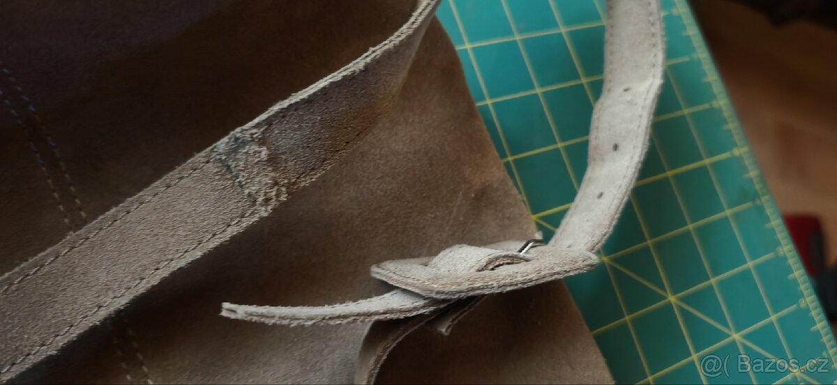 Kožená kabelka Pepe Jeans Mui - 10