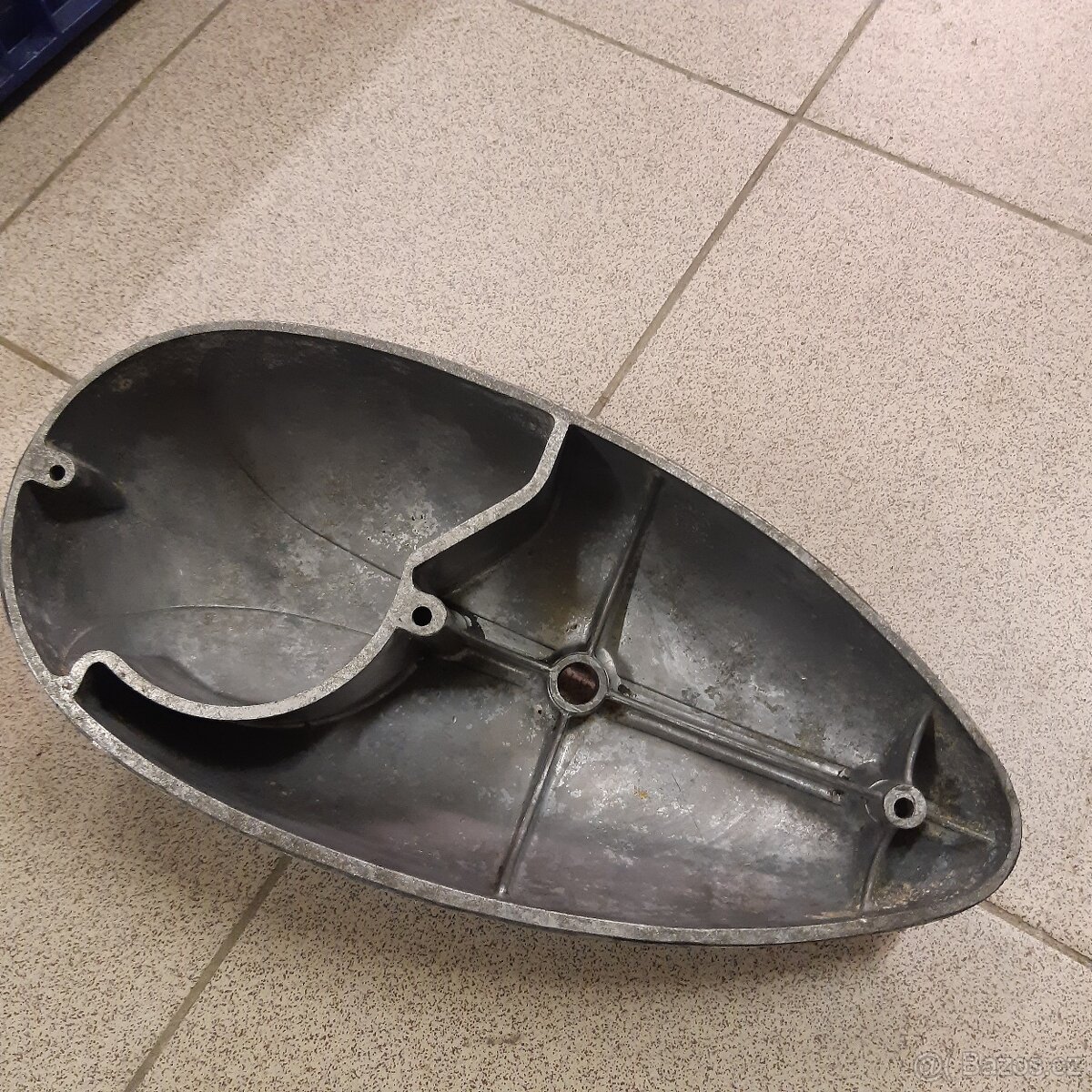 Jawa 250 pérak -komunista kryt motoru - 10