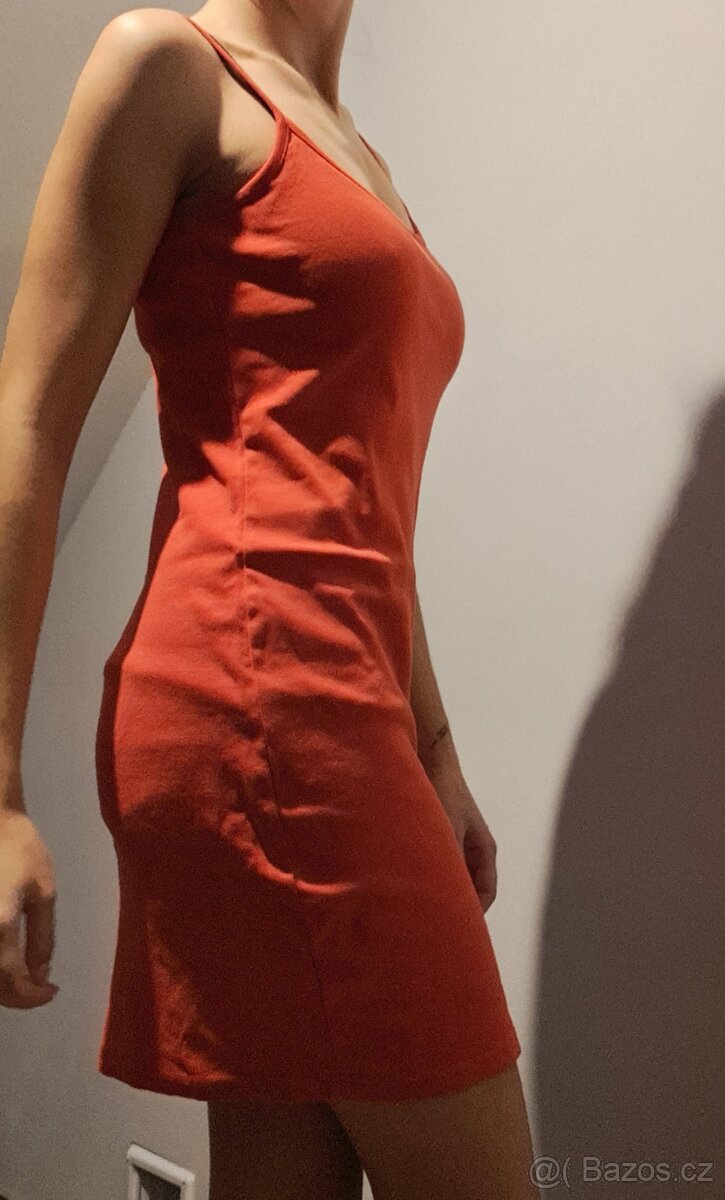 Letní šaty BonPrix se špagetovými ramínky - 10