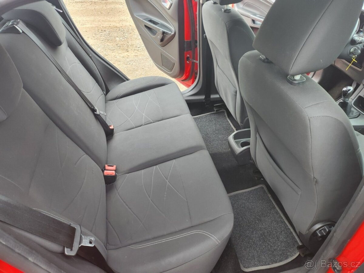 Ford Fiesta 1.5 DCI - 10