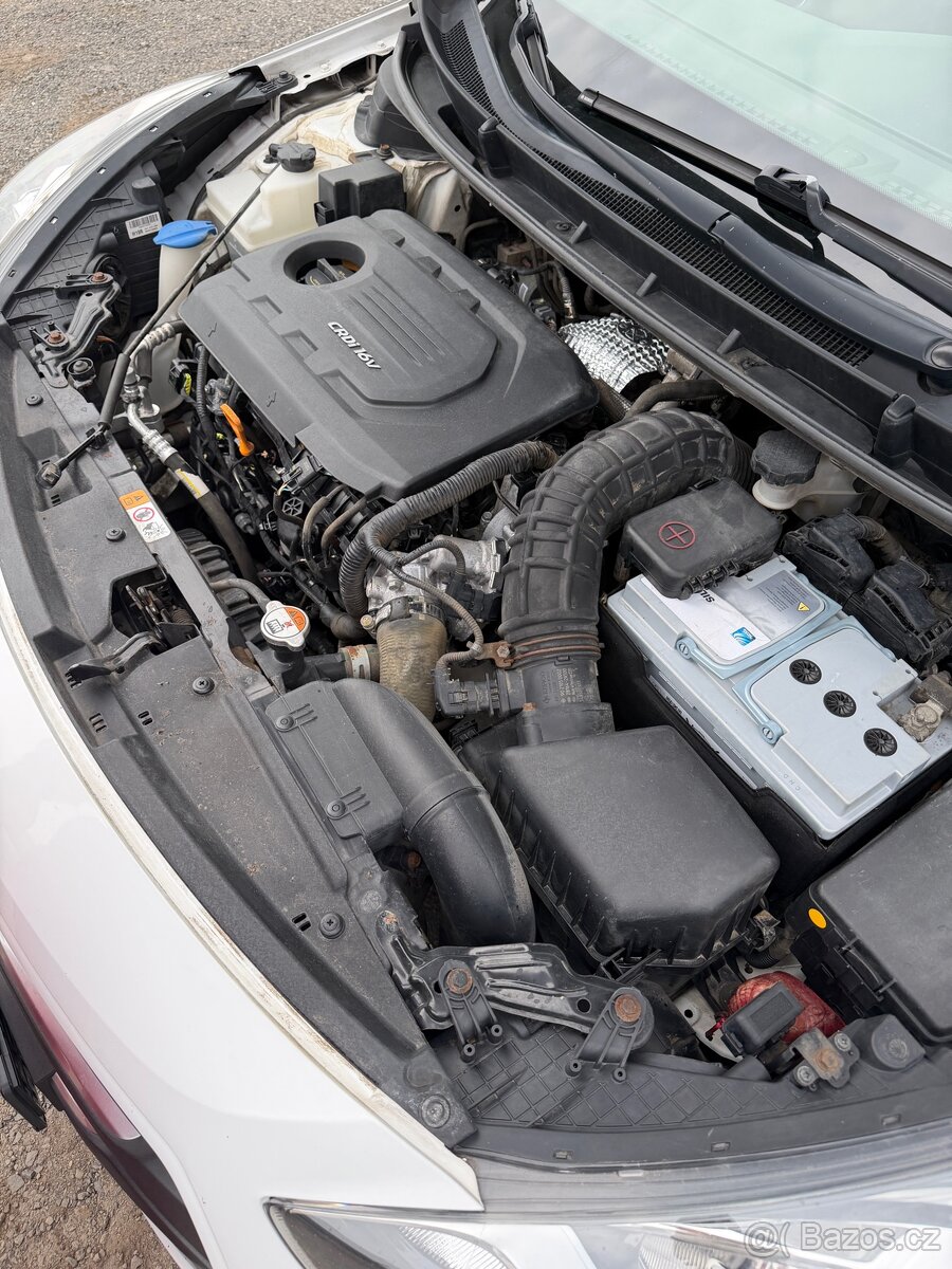 Hyundai i30 combi 1.6TDi 2017 - 10