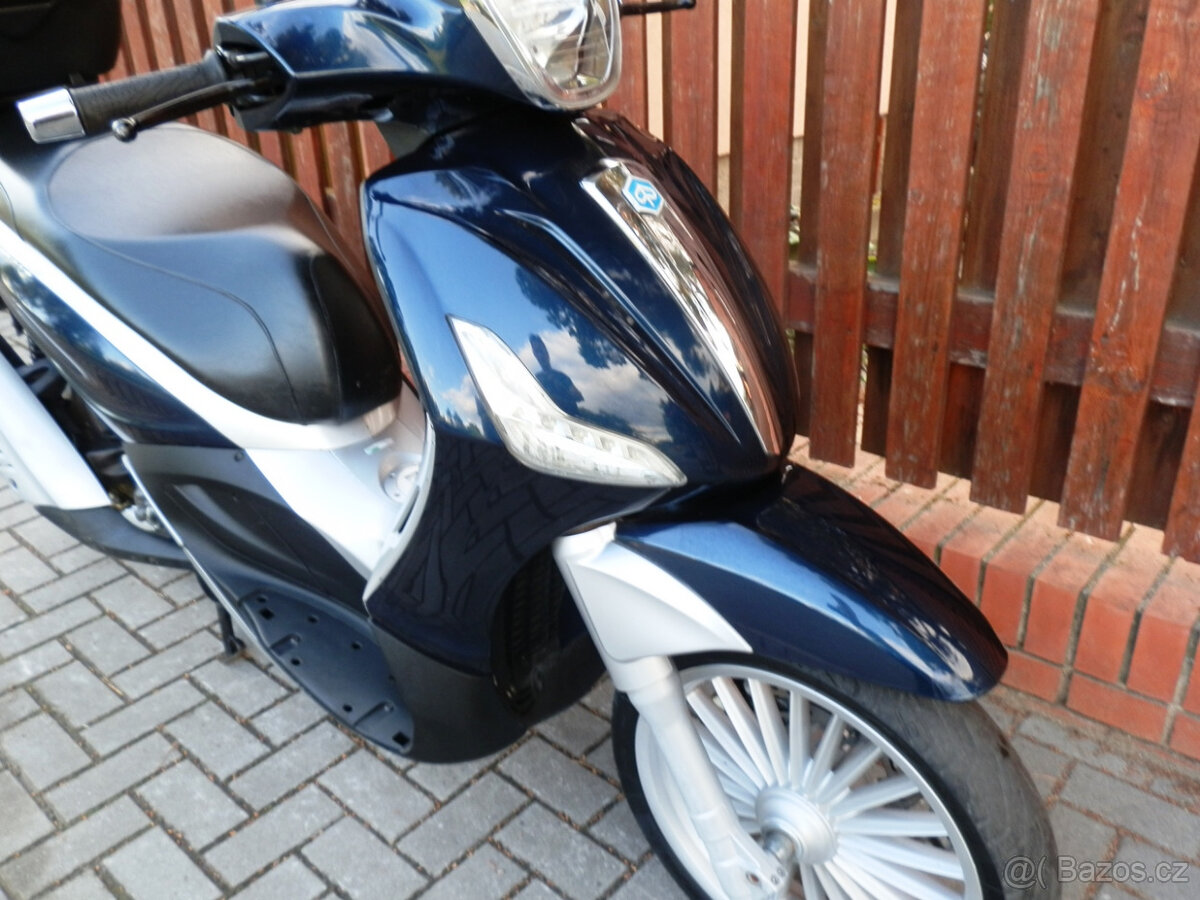 Piaggio Beverly 300 - 10