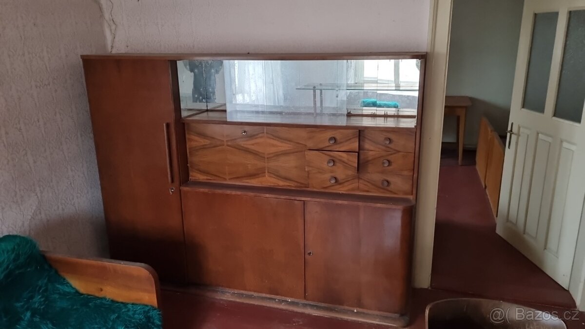 Starý nábytek - 10