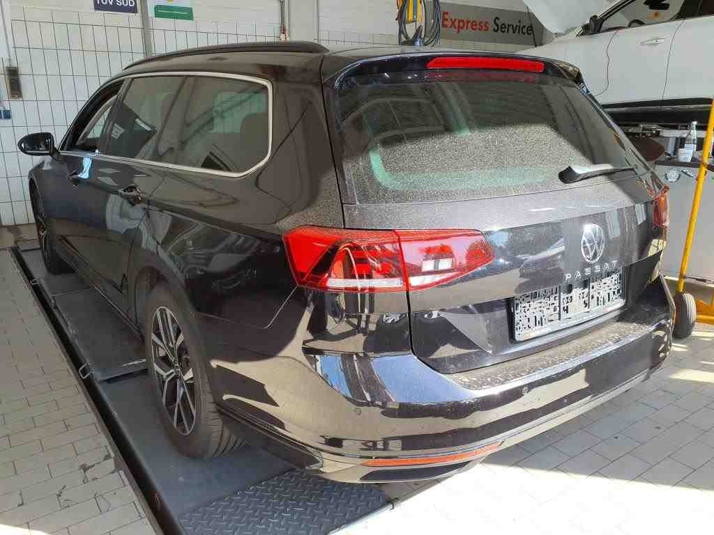 Volkswagen Passat Variant 2.0 TDI Business - 10