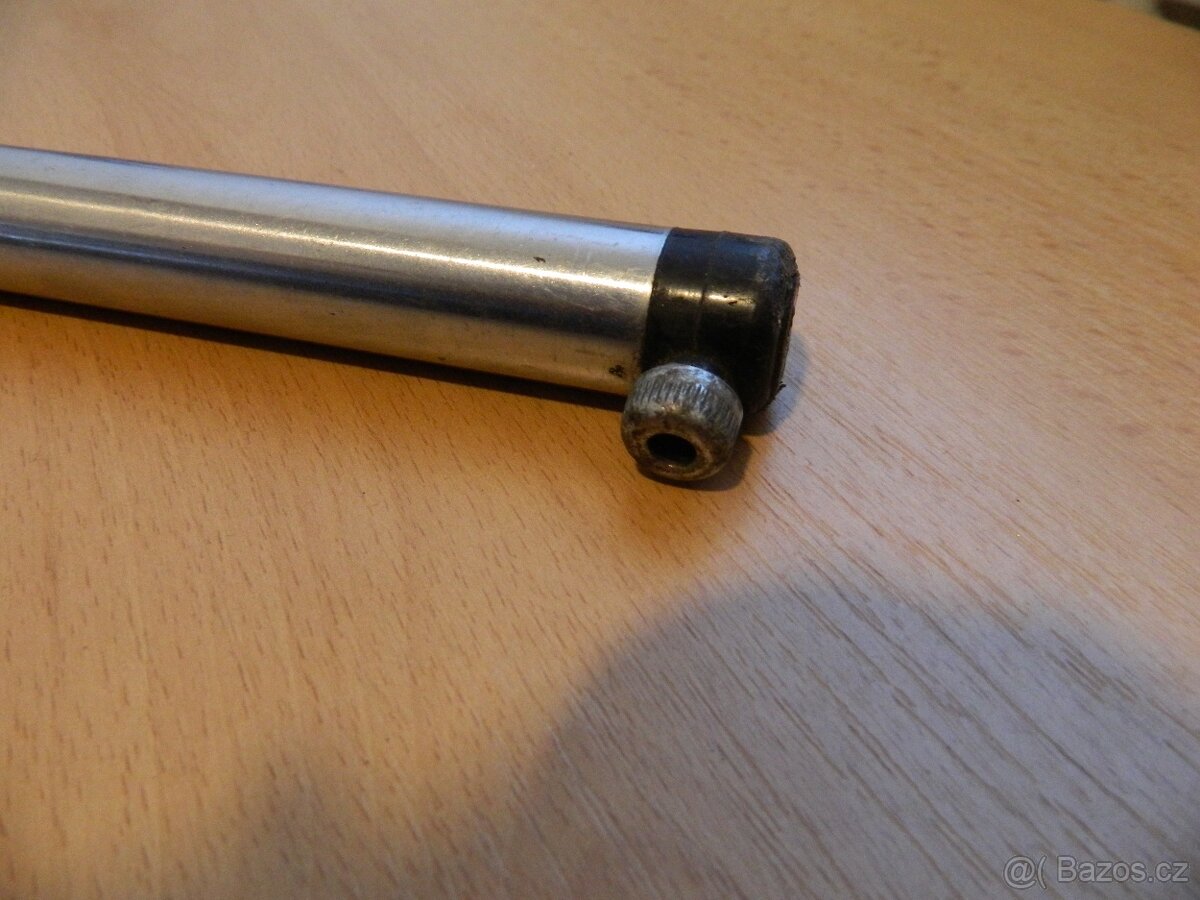 Prodám starou značenou pumpičku na kolo. - 10