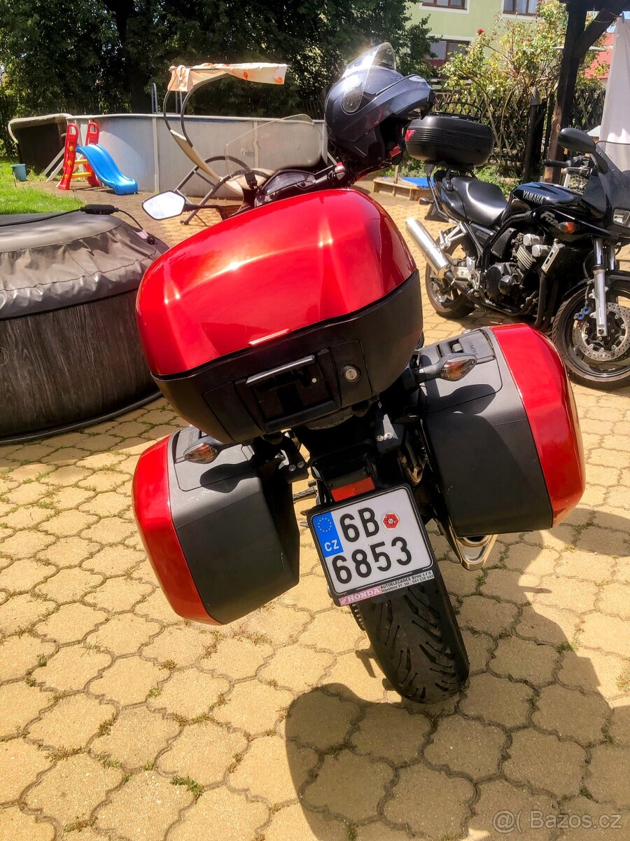 Honda 800 VFR Crossrunner 2 majitel CZ - 10