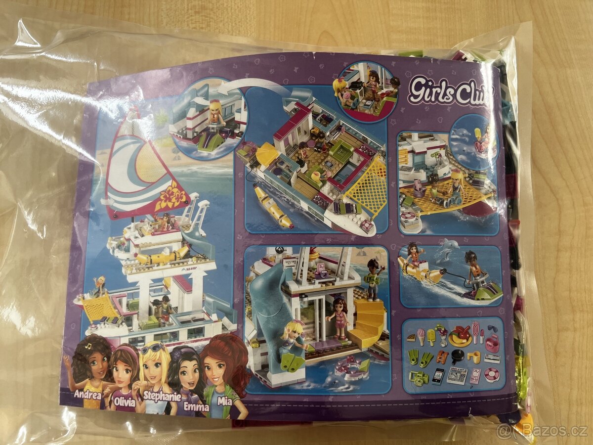 Lego Friends katamarán - 10