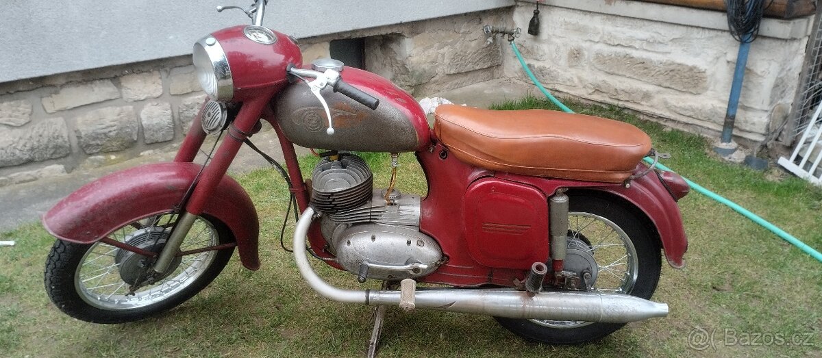 ČZ 125 - 10