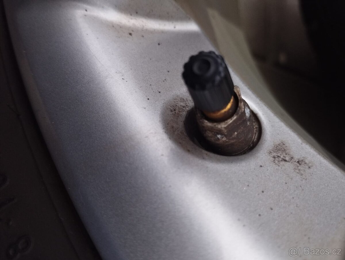 ALU TOYOTA RAV 4 5X114,3 NOKIAN WR SUV 4 235/55 R18 104H XL - 10