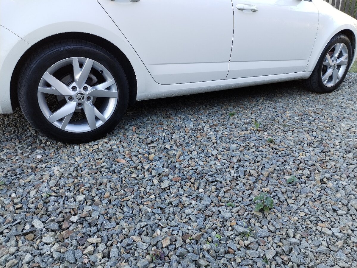 ALU kola 5×112,R17 LYRA - 10