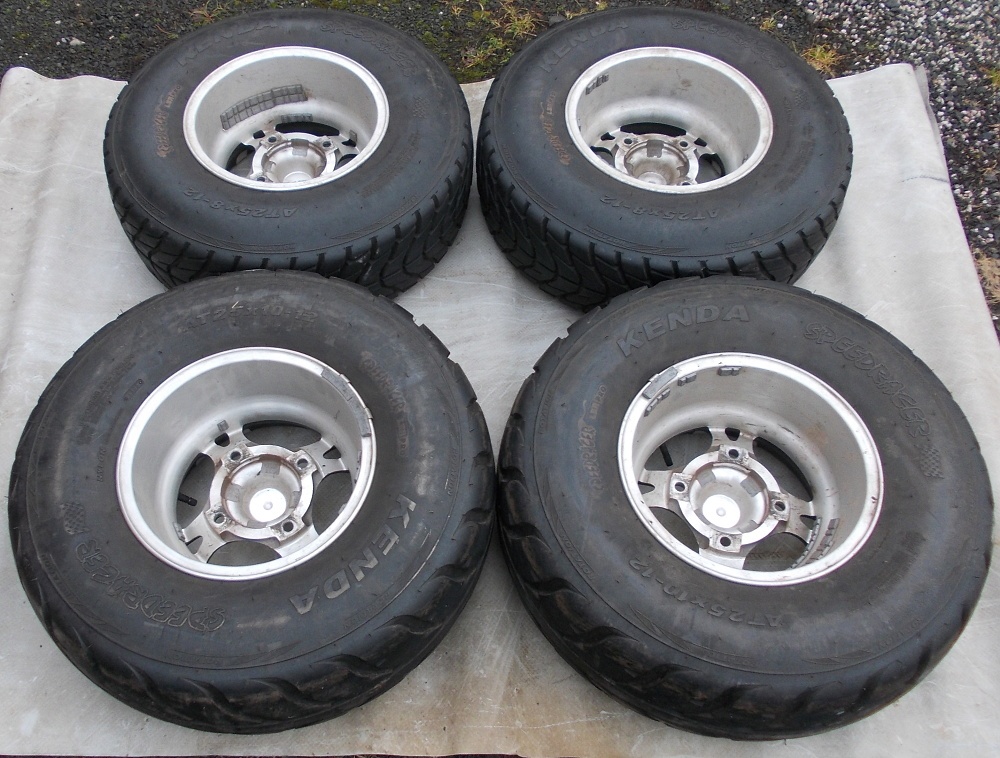 Sada 4 kol KENDA AT25x8-12, AT25x10-12, Douglas Wheel 12X7 - 10