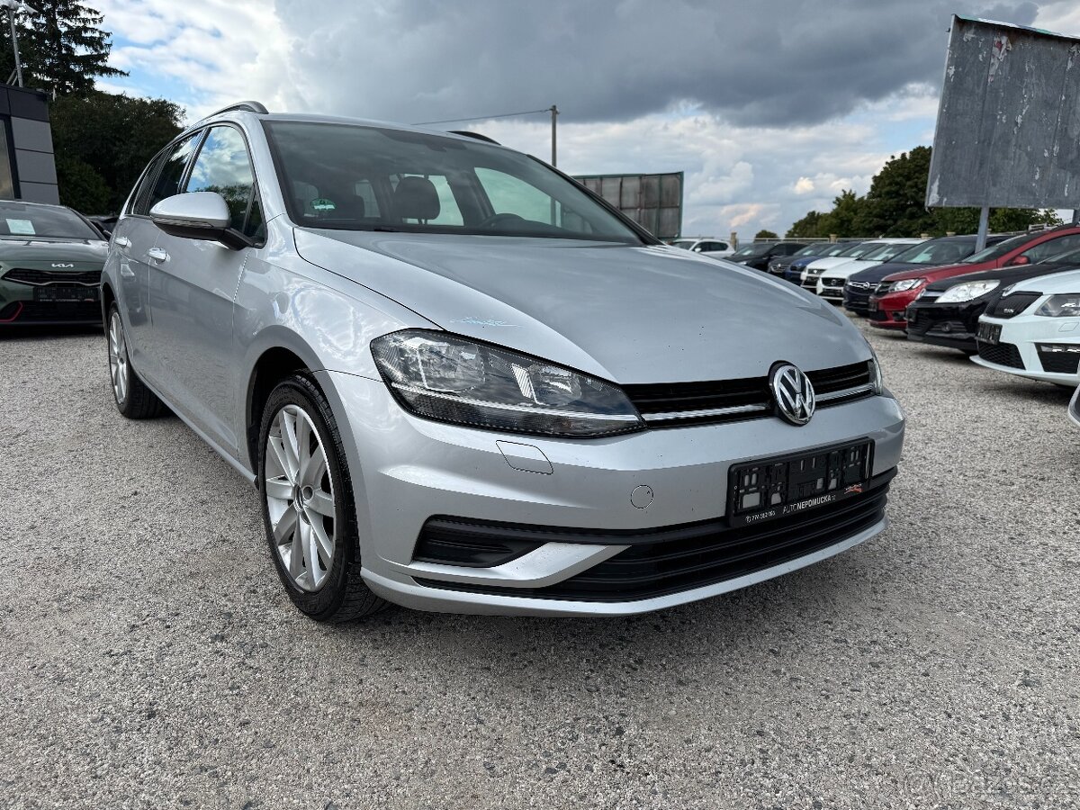 Volkswagen Golf 1.6 TDi 85KW Manuál Park.senzory Navi. - 10