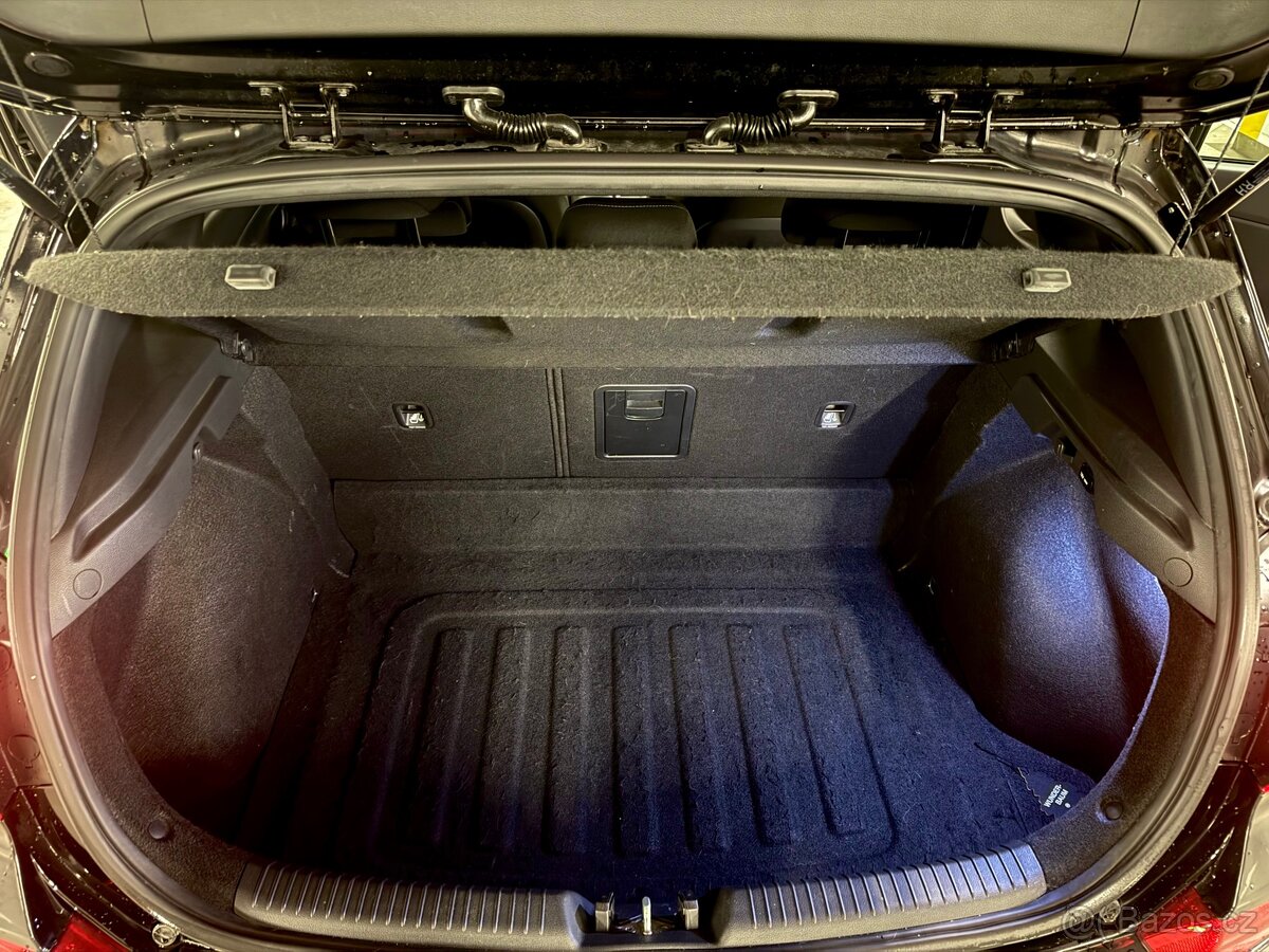 Hyundai i30N Performance - 10