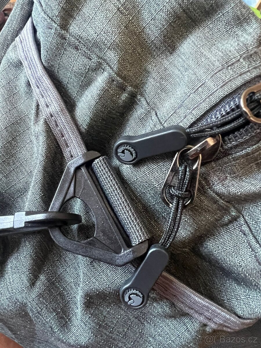 Cestovní lehká taška - 10