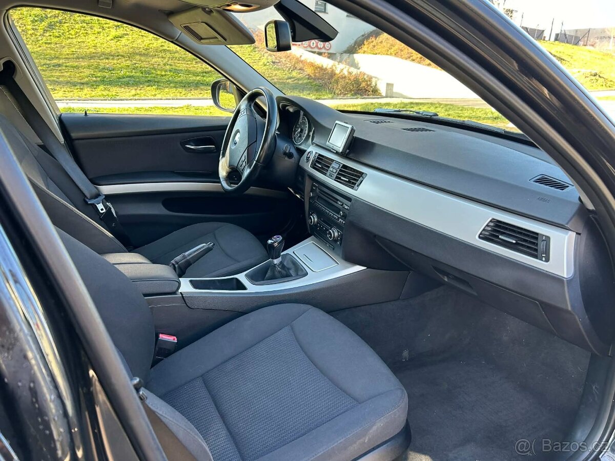 2010 BMW E91 318i LCI 105kw facelift, bez koroze - 10