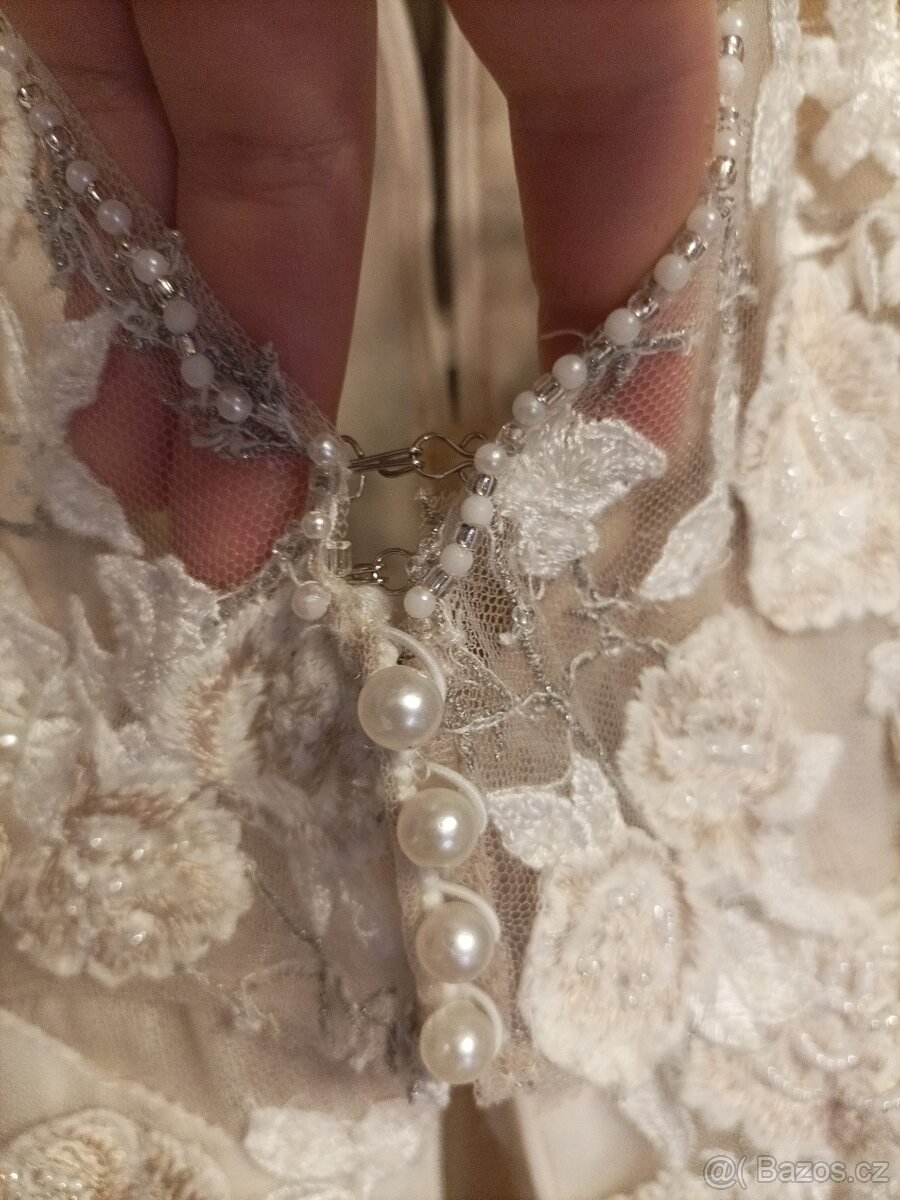 Svatební šaty - 10