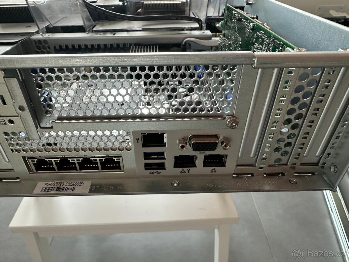 Fujitsu Server RX2540 M4, 64GB RAM, lyžiny, no HDD - 10