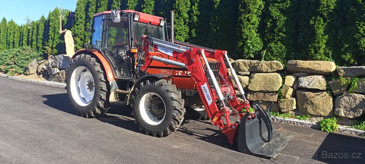 MONTUJEME CELNI NAKLADACE INTER-TECH NA TRAKTORY - 10