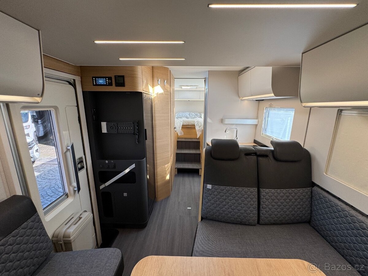 ADRIA MATRIX 670 SL, EDICE 60Y, 5. míst, polointegra - 10