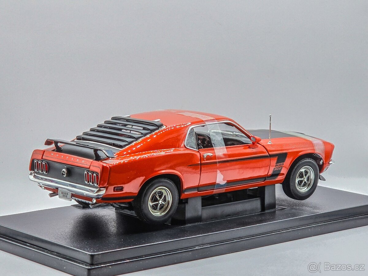 Modely 1:18 Ixo / Solido / MCG - 10