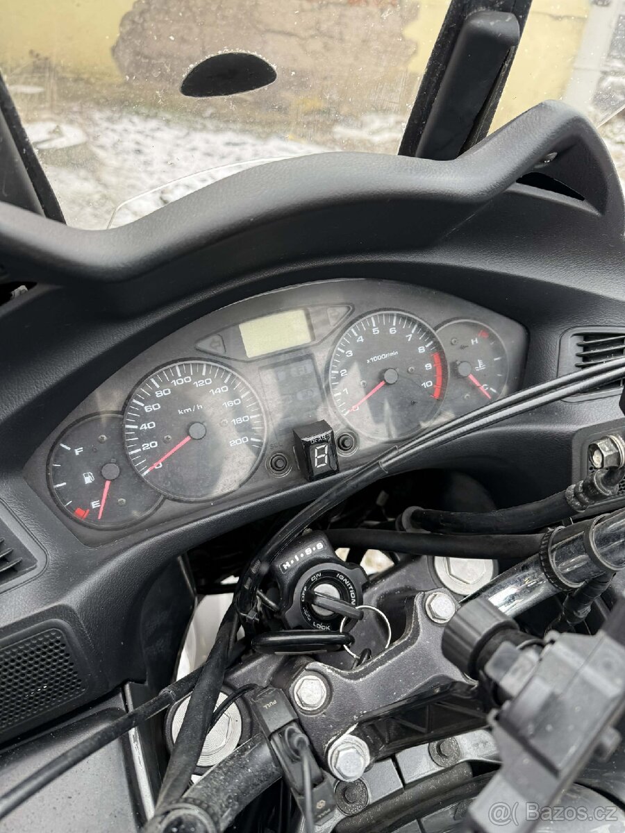 Honda NT-700V Deauville - 10