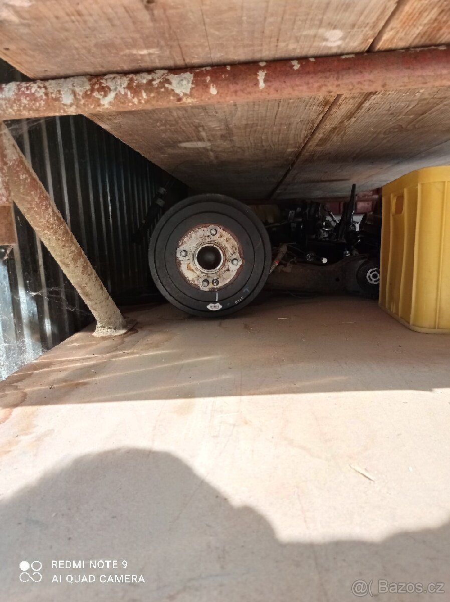 Hyundai 20 r.2020, motor má prasklý blok od poloosy - 10