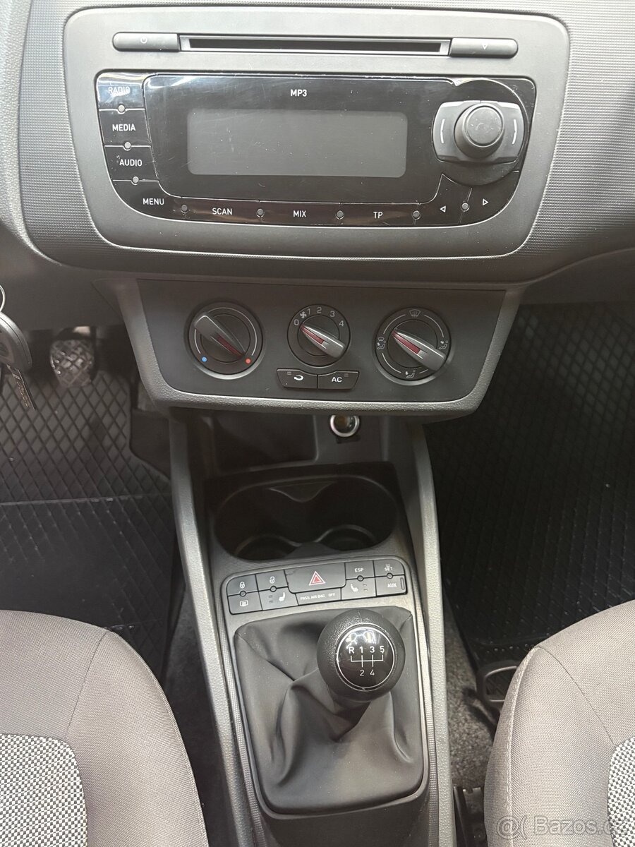Seat Ibiza 1.6 nafta - 10