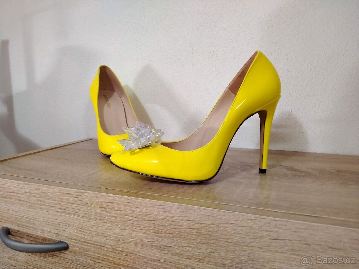 Lodičky, sandály - úklid šatny - 10