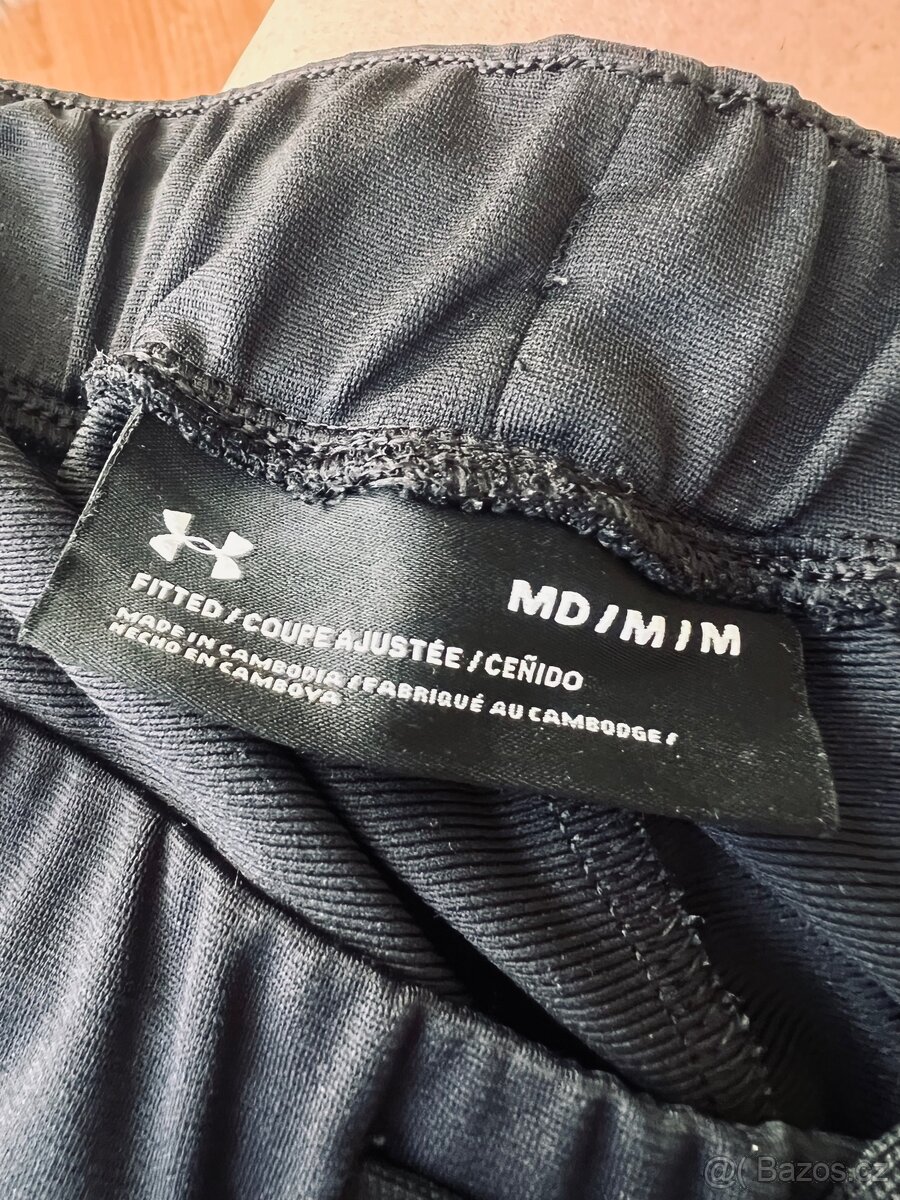 UNDER ARMOUR PÁNSKÉ TEPLAKY VEL.M - 10