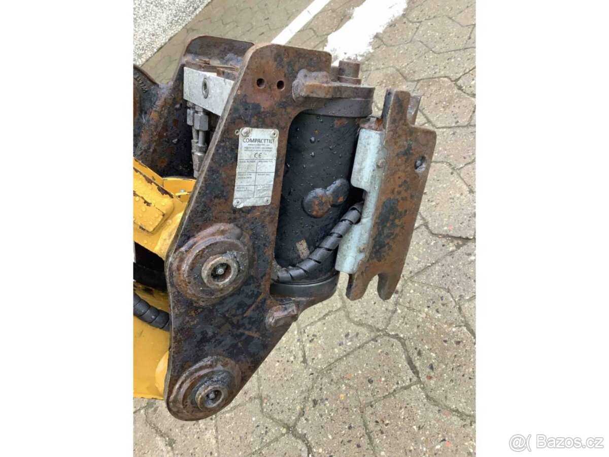 Minibagr CAT 302 CR - 10