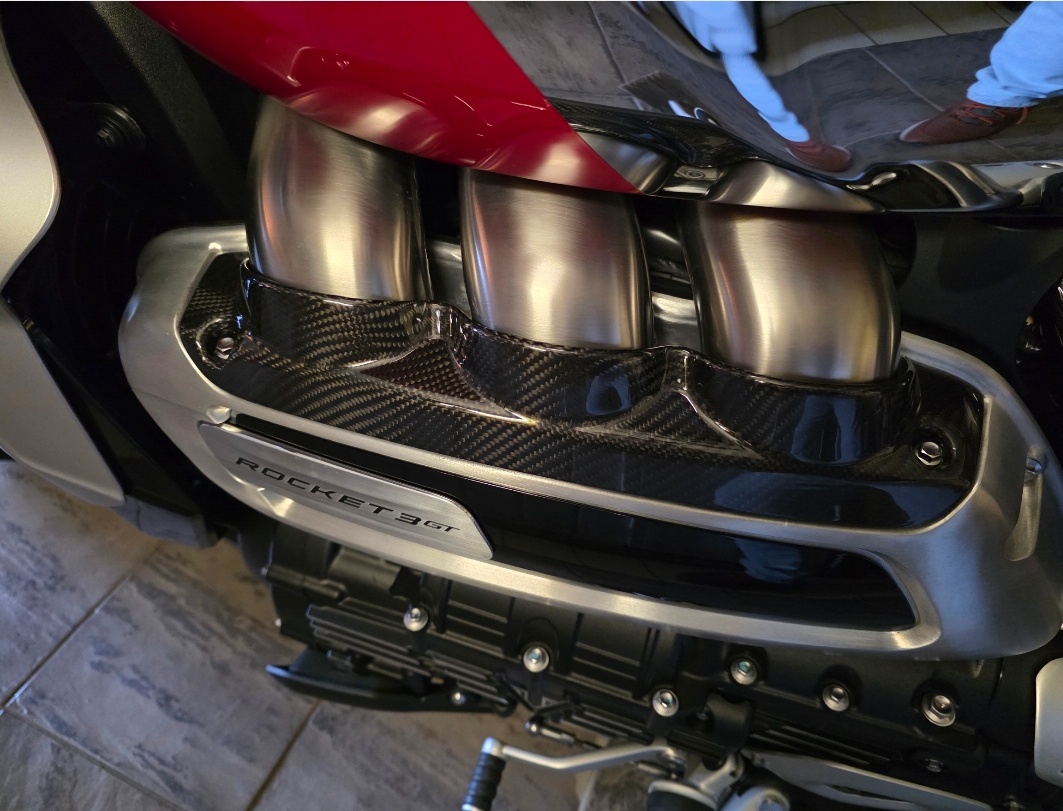 Triumph Rocket 3gt Chrome editon - 10