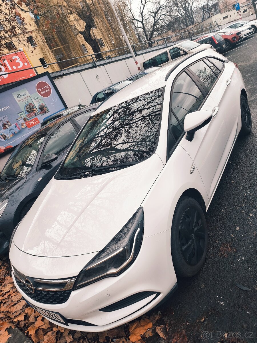 Opel astra K ST 2019 - 10