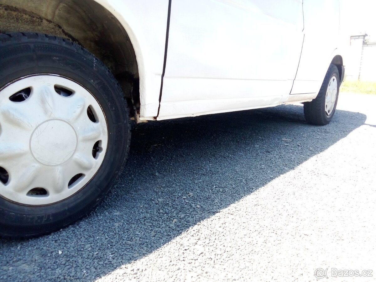 Transportér T4 1,9D - 10