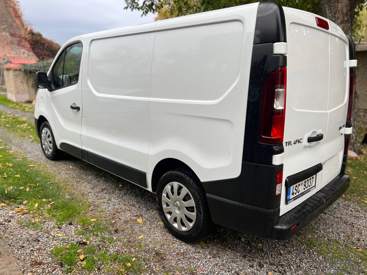 Renault Trafic 1.6 tdci klimatizace - 10
