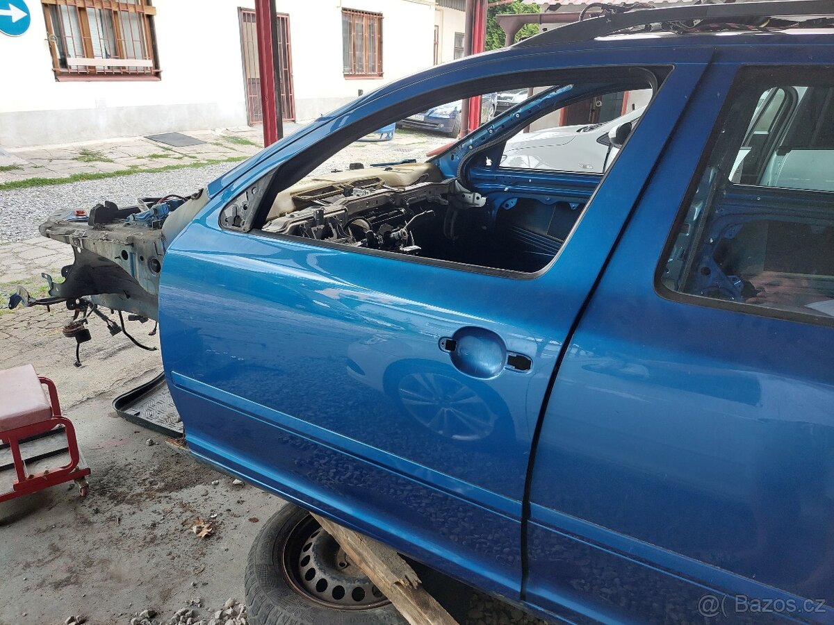 Dveře Octavia 2 barva 9910 + 9463 + 9202 + 9901 - 10