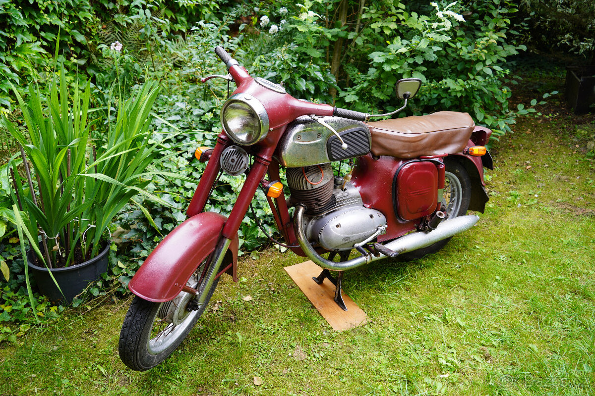 JAWA 250/592, typ 559. - 10