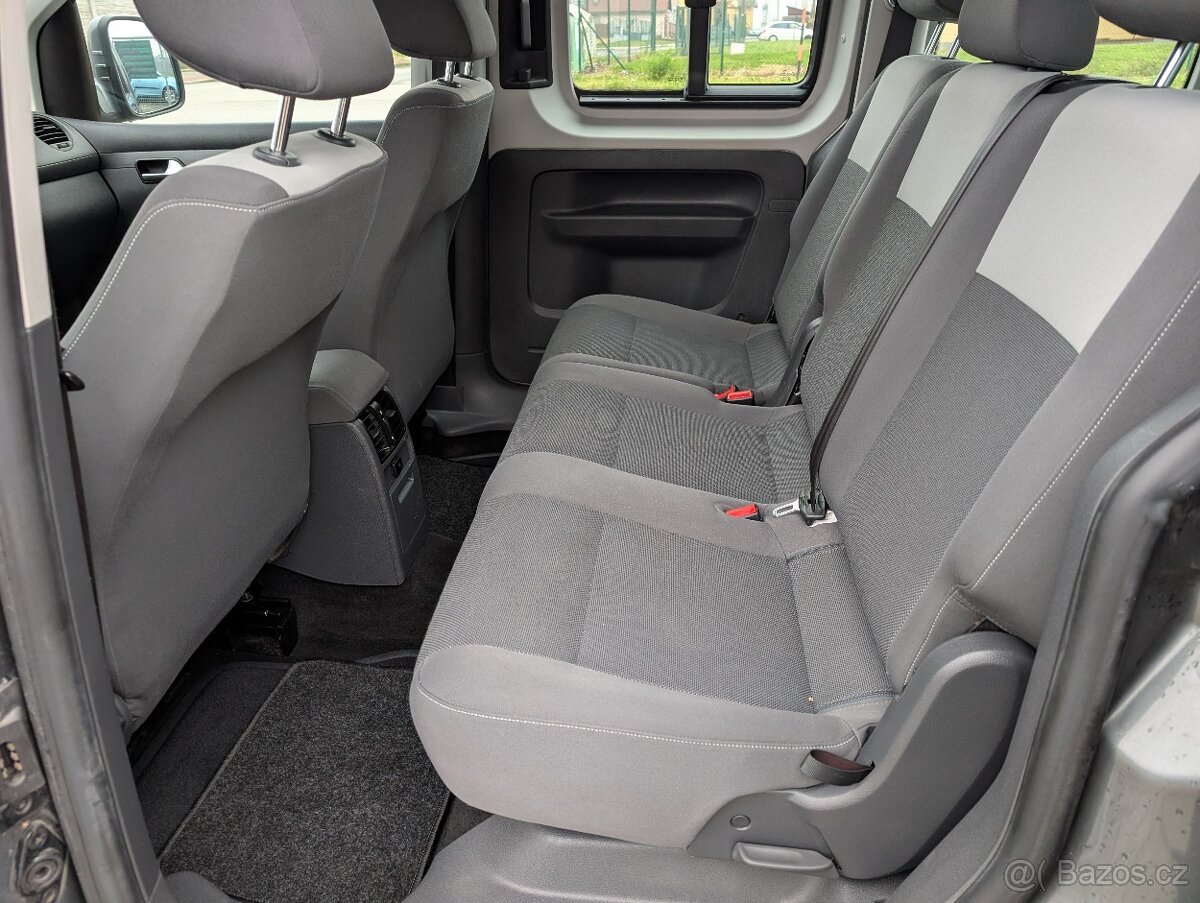 VW CADDY 1.6TDi 75kW 2012 TAŽNÉ ZAŘÍZENÍ, SERVISNÍ HISTORIE - 10