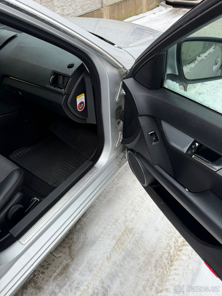 MERCEDES BENZ C 220CDi AVANTGARDE - 10