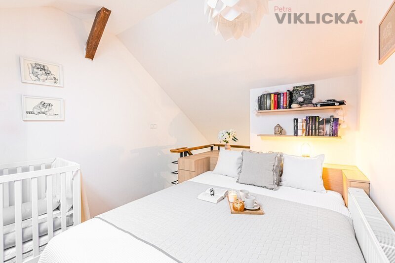 Pronájem bytu 2+kk, 59 m2, Praha - Vršovice - 10