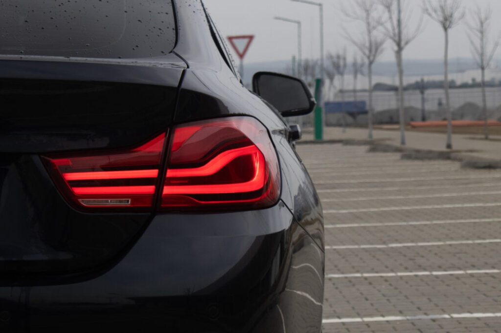 BMW 440i xDrive z roku 2018 - 10