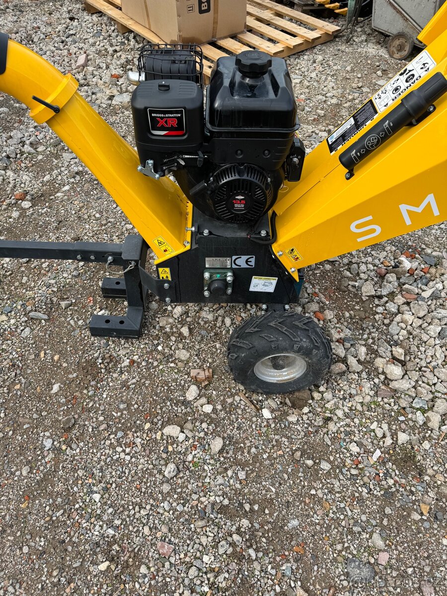 Štěpkovač GS1500 benzínový el. Startér. - 10