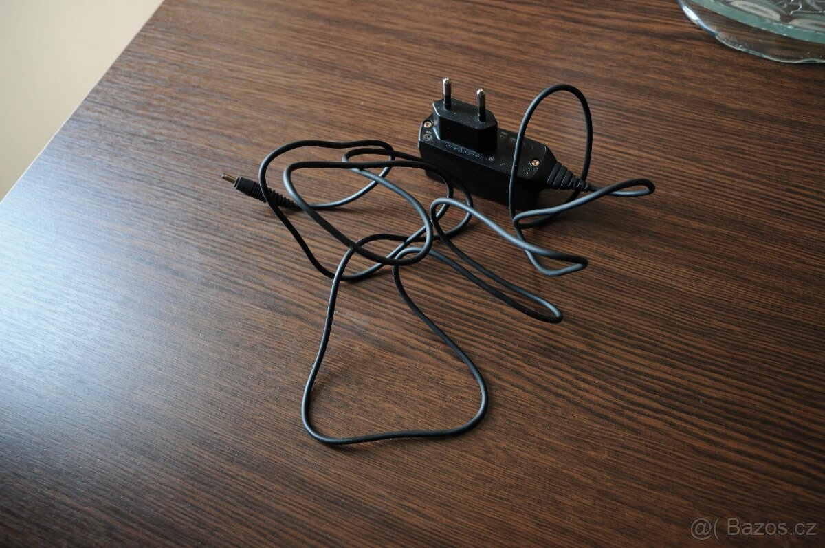 Mix kabelů, redukcí, periferií, nabíječek - starší kousky - 10