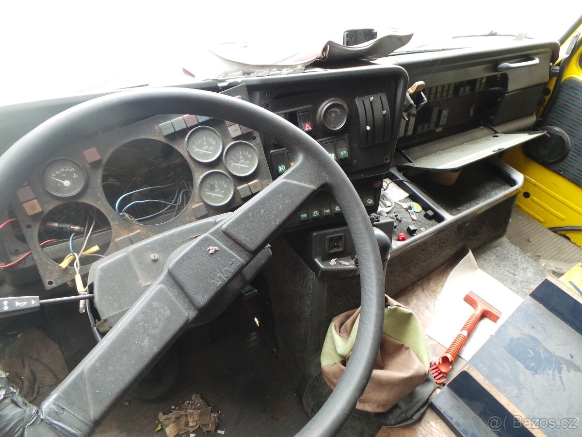 kabína Liaz 300 - 10