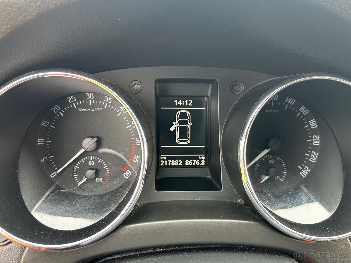 Škoda yeti 2l tdi 103kw - 10